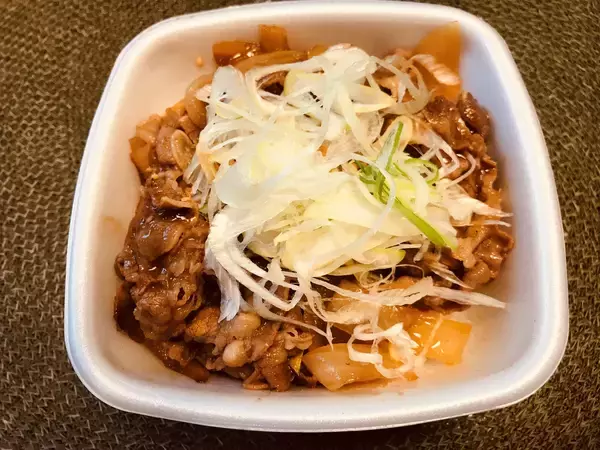 「【吉野家】牛丼・牛焼肉丼・牛カルビ丼「牛のどんぶり３兄弟」写真で食レポ！」の画像