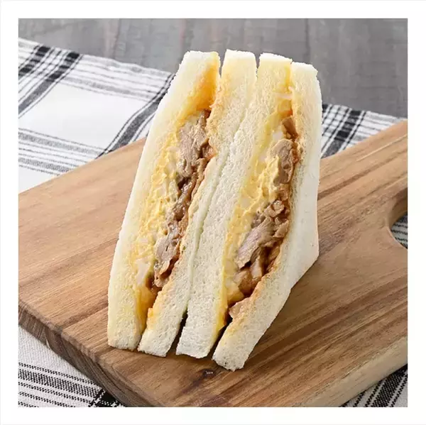 「【ファミリーマート】思わず手がでる萌え断サンドイッチ新作3選「【東京都の一部】ブロッコリーと明太カニカマ」はたっぷりブロッコリーでまるでサラダなヘルシーサンド」の画像