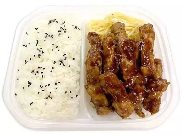 「【セブン-イレブン】お肉たっぷりで大満足！セブンのボリューム満点お弁当・パスタ3選「やみつき唐揚げ＆和風ハンバーグ弁当」は欲張りさんにぴったり！」の画像