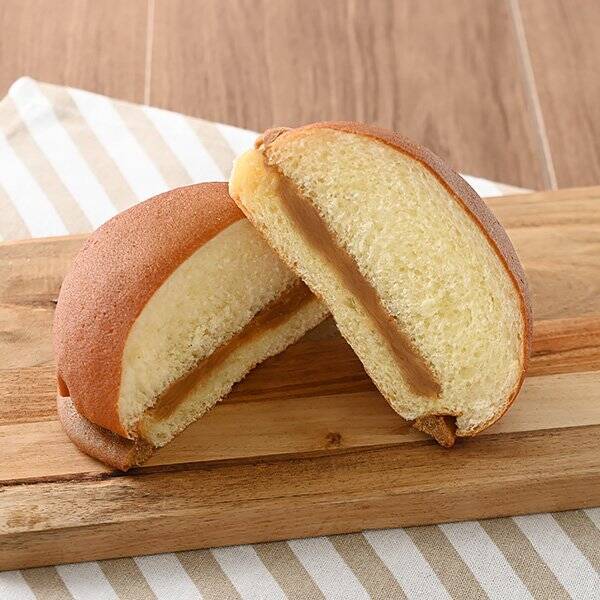 【ファミリーマート】もっちりした生地がおいしそう！新作のおすすめ菓子パン3選「【超も～っちりパン！】も～っちり食感クリームパン」はカスタードとホイップのWクリームが甘ウマ～