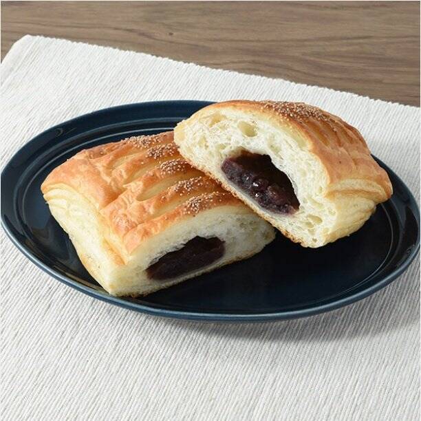 【ファミリーマート】幸せなひと時になる新作菓子パン3選「【東海】あんバターフレンチトースト2個入」はフレンチトーストとあんバターのダブルのおいしさ