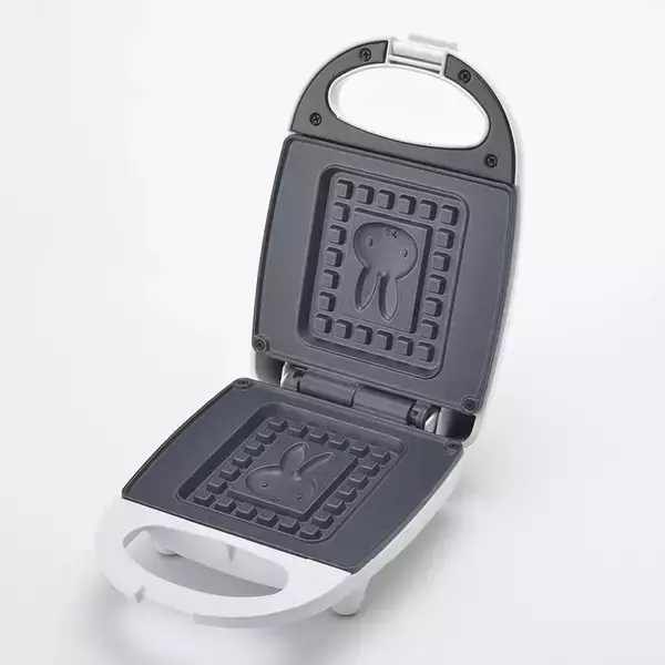 「既に品切れも【しまむらの可愛すぎミッフィー家電】ワッフル、ホットサンド、電気ケトル」の画像