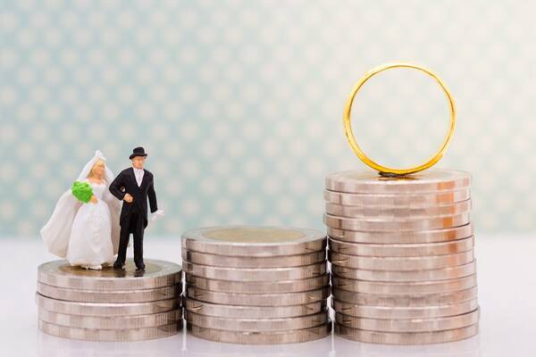 結婚のための貯金額 親からの援助額はいくら 3組のカップルに聞いたお金の貯め方 19年9月7日 エキサイトニュース