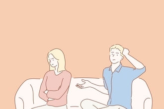 専業主婦世帯と共働き世帯の「収入差」は月10万円！共働きでも「貯金できない」理由とは