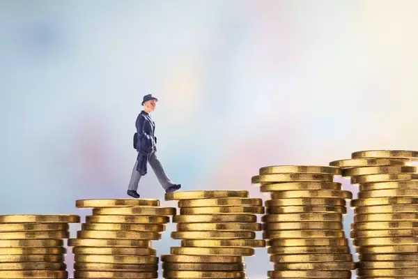 コロナショックでもやっておくべき資産形成は「積立投資」。賢いファンド選択の方法は？