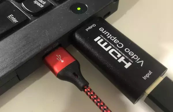 「5000円で始める！ビデオ会議で差がつくミラーレス一眼カメラ活用法」の画像