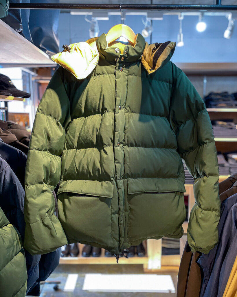 【冬キャンプ&タウンユース兼用アウターを探せ！】vol.1 クレセントダウンワークス