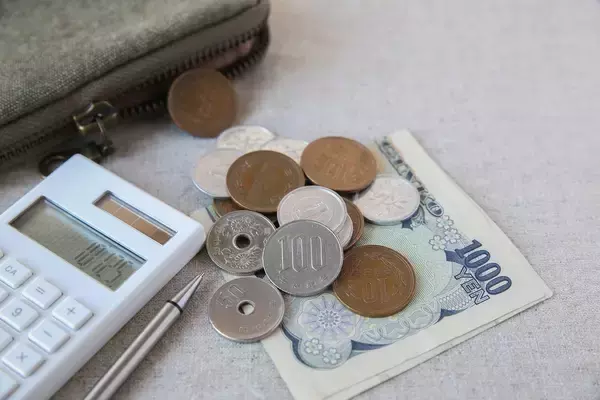 月の生活費、いくらが普通？ シングルマザーが「普通の生活」に感じるザワつき