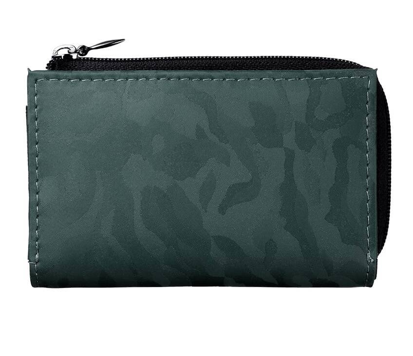 牛革でこの値段!?【ワークマン新作】1280円「小銭入れ」透かし迷彩柄がおしゃれ