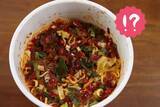 「【ファミマ限定カップ麺】見た目に反して辛いの苦手でもいける『麺屋 極鶏 赤だく』実食レビュー」の画像1