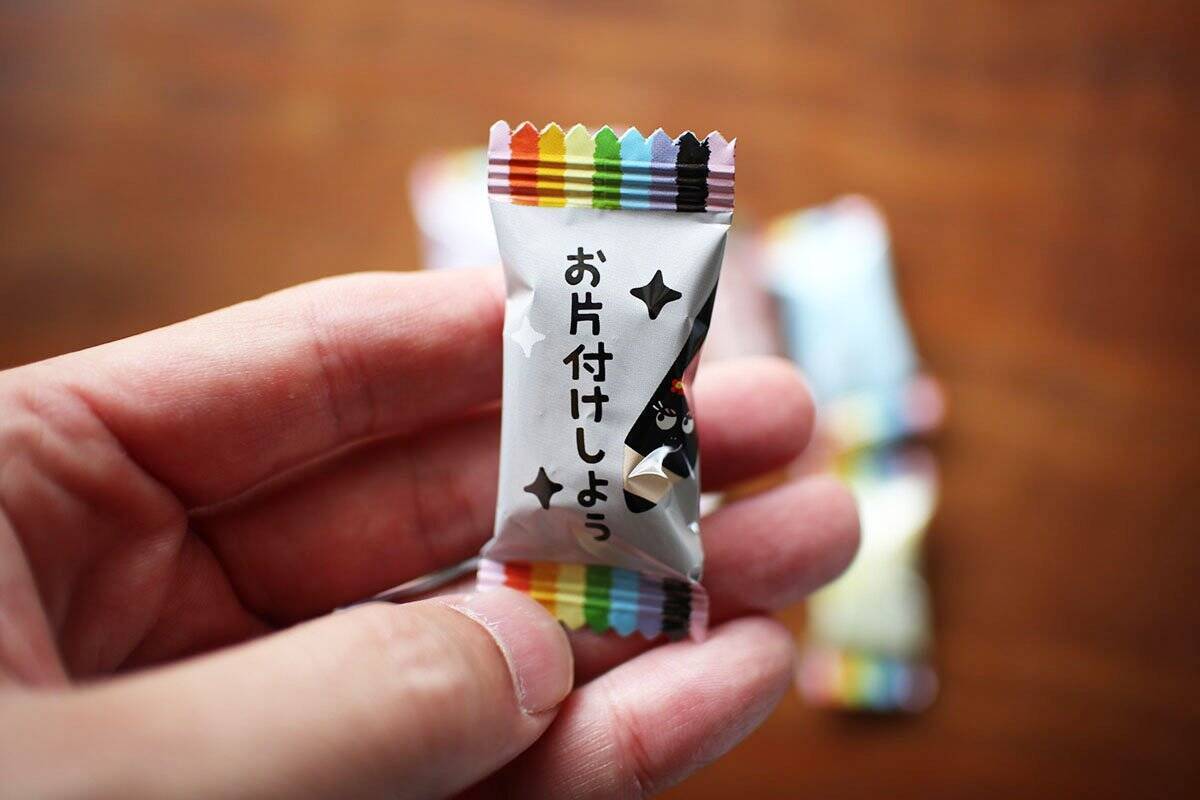 可愛すぎ【バーバパパ】デザインコラボのパッケージ『カンロ バーバパパ 色えんぴつキャンディ』