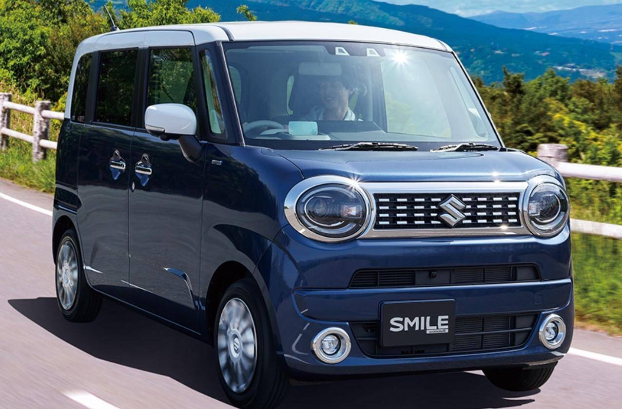 【スズキ】丸目のヘッドライトで優しい顔「ワゴンRスマイル」 129万6900円から