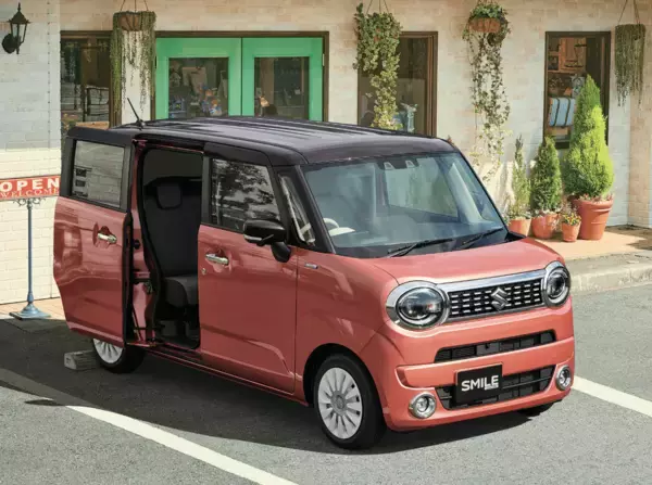 「【スズキ】丸目のヘッドライトで優しい顔「ワゴンRスマイル」 129万6900円から」の画像