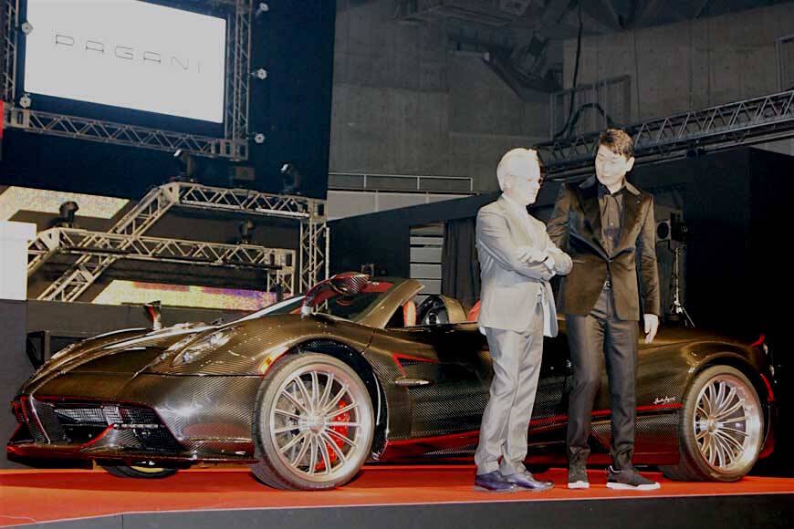 【超絶スーパーカー】日本初公開されたパガーニのウアイラ・ロードスターとは？