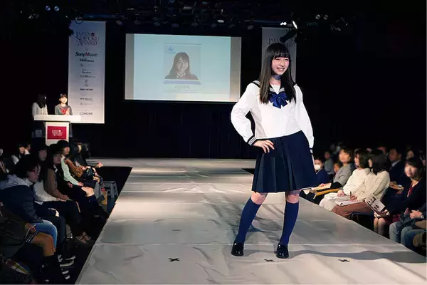 「日本一制服が似合うコンテストはタレントへの登竜門か？」の画像