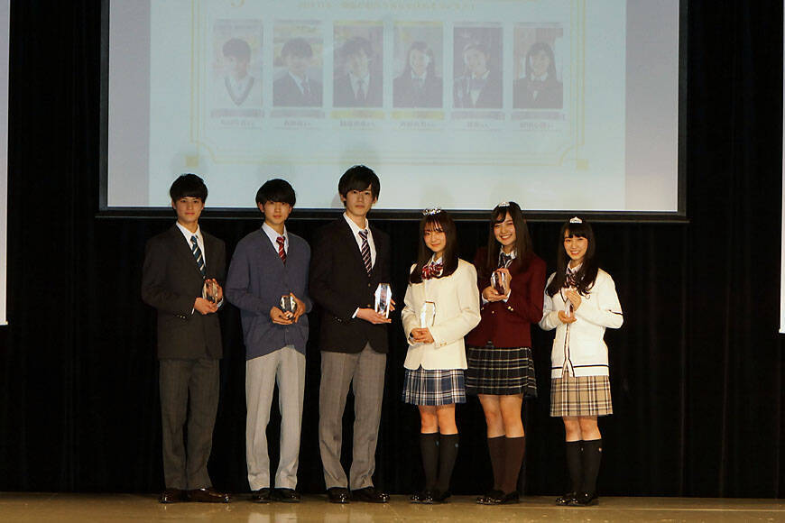 日本一制服が似合うコンテストはタレントへの登竜門か？