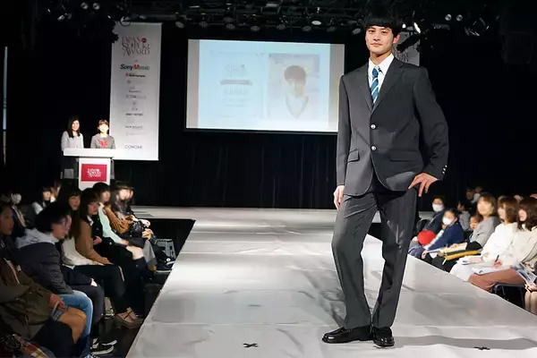 「日本一制服が似合うコンテストはタレントへの登竜門か？」の画像