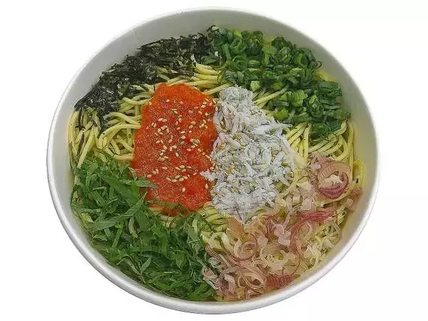 「【セブン-イレブン】風味で勝負！新作パスタ3選「冷製パスタ　トマトと生ハムとチーズ」は冷製だからトマトの旨味が際立つ人気定番パスタ」の画像