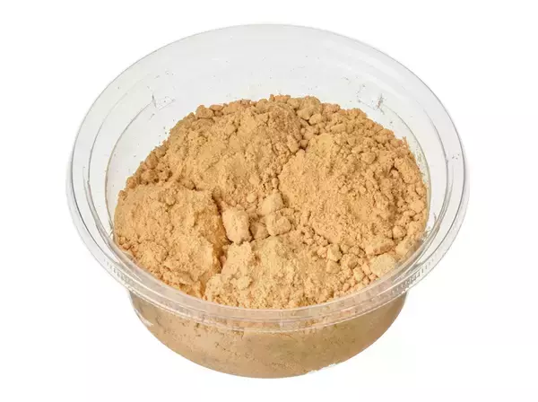 「【セブン-イレブン】和スイーツ好きにおすすめ！新作スイーツ3選「ぷるるんわらび餅　8個入り」一口サイズのぷるぷる食感」の画像