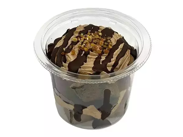 「【セブン-イレブン】和風も洋風も欲張りたい！セブンの新作スイーツ3選「紅白こもち　いちご＆練乳みるく」は2つの味が楽しめる！」の画像