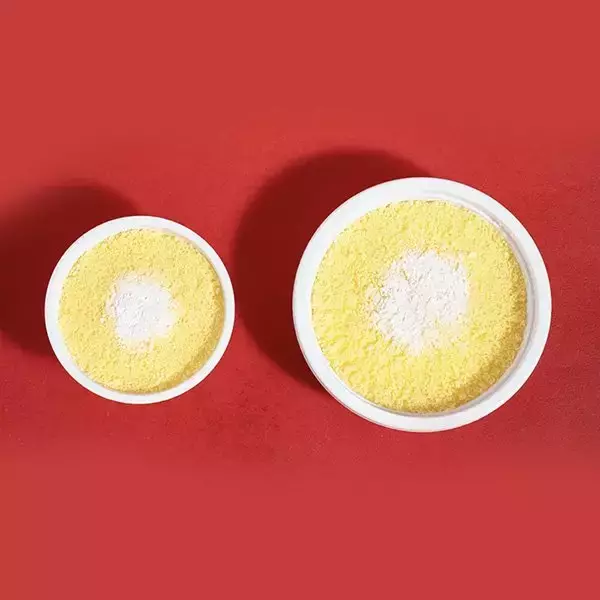 「【ファミリーマート】第二弾スタート！お値段そのままで45％増量のうれしい新作商品3選「【なぜか45％増量作戦】たんぱく質が摂れる！ローストチキンのパスタサラダ」はたんぱく質量も25.0gと大幅アップ！」の画像