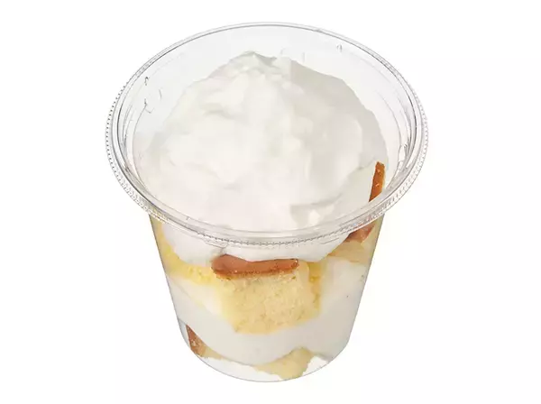 「【セブン-イレブン】ひと息つきたい日に！新作の洋菓子系スイーツ3選「くちどけクリーム＆シフォンケーキ」は満足感のあるカップスイーツ！」の画像