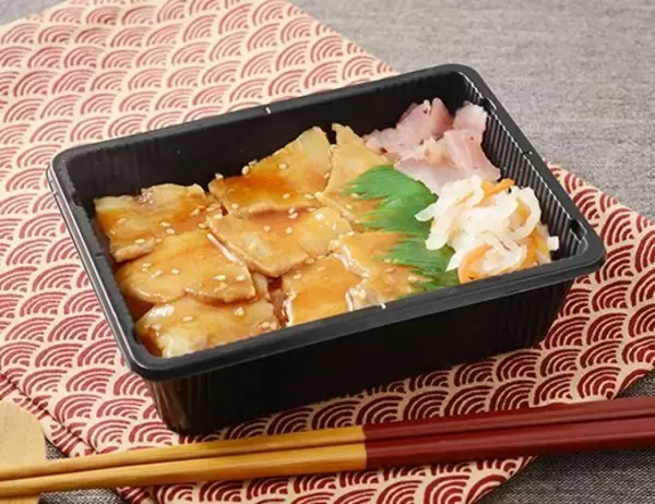 「【ローソン】食べ応え抜群！ローソンの新作お弁当3選「おかズドン！Wソースのメンチカツ弁当」は2種のソースでご飯が進む！」の画像