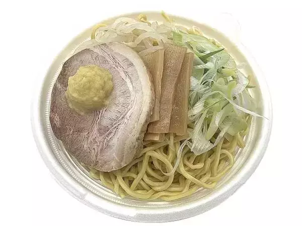 「【セブン-イレブン】全国の名店の味がセブンで！本格ラーメン新作3選「山梨の名店「初志貫徹」監修　味噌らぁめん」は濃厚みそが太麺と相性抜群！」の画像
