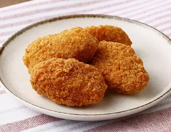「【ローソン】小腹がすいた時！軽食にぴったりなローソンの新作おすすめ商品3選「ひとくちLチキ」は食べやすいサイズでシェアもできる！」の画像