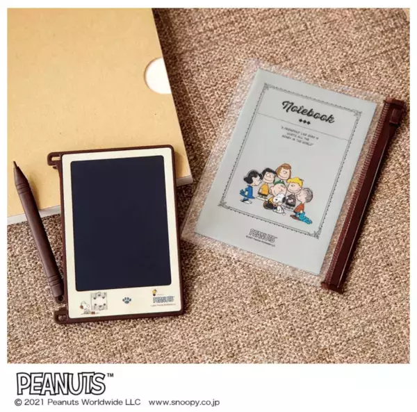 「【おしゃれ手帖1月号付録】「スヌーピー携帯電子メモパッド」豪華と早速話題」の画像