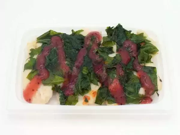 「【セブン-イレブン】まるで居酒屋のよう！セブンのおすすめおつまみメニュー3選「国産鶏むね肉の大葉焼鳥　梅だれ」はジューシーな胸肉とさっぱり梅だれの相性抜群！」の画像