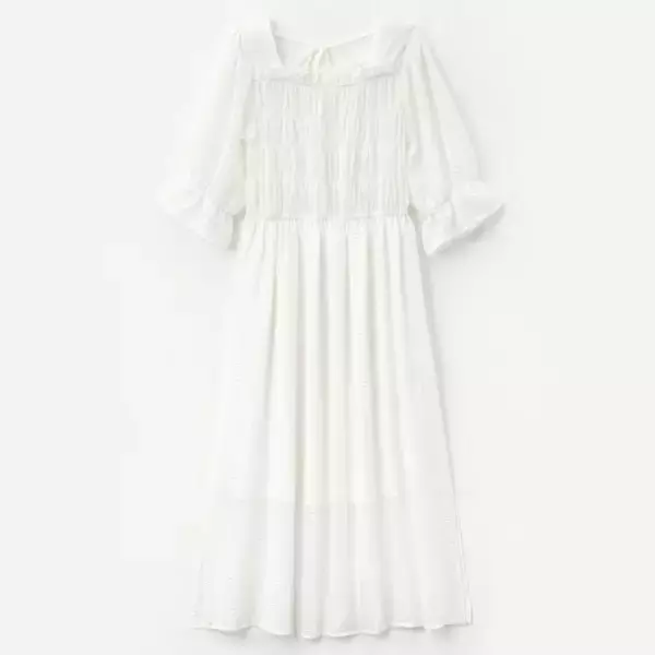 「「上品すぎてしまむらには見えない！」「清楚すぎる！」と大評判！ しまむらの【白ワンピース】3選」の画像