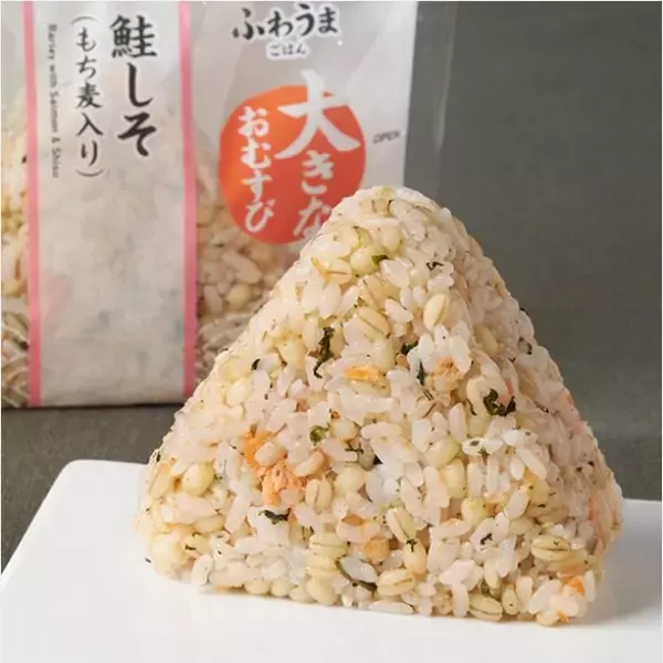 「【ファミリーマート】腹ペコさん向け！満腹感あるおむすび新作3選「【九州】ばくだんむすび（海老・ツナ・明太マヨネーズ）」は具材3種が一度に味わえる！」の画像