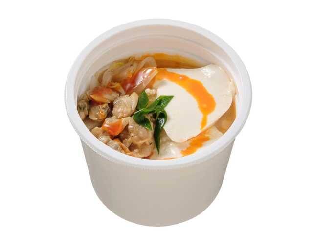 【セブン-イレブン】ランチを充実させる新作スープ3選「オニオングラタンスープ」は玉ねぎの甘さをたっぷり吸いこんだパンとチーズの組み合わせで安定のおいしさ