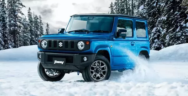 「【スズキ・ジムニー】硬派な軽オフロード車がここまで人気になった理由とは」の画像