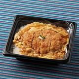 「【ファミリーマート】地域限定のお弁当がどれも美味しそう！厳選お弁当3選「【九州】スパイスが決め手！焼きカレー」はとろっとしたチーズとカレーの相性がバツグン！」の画像4