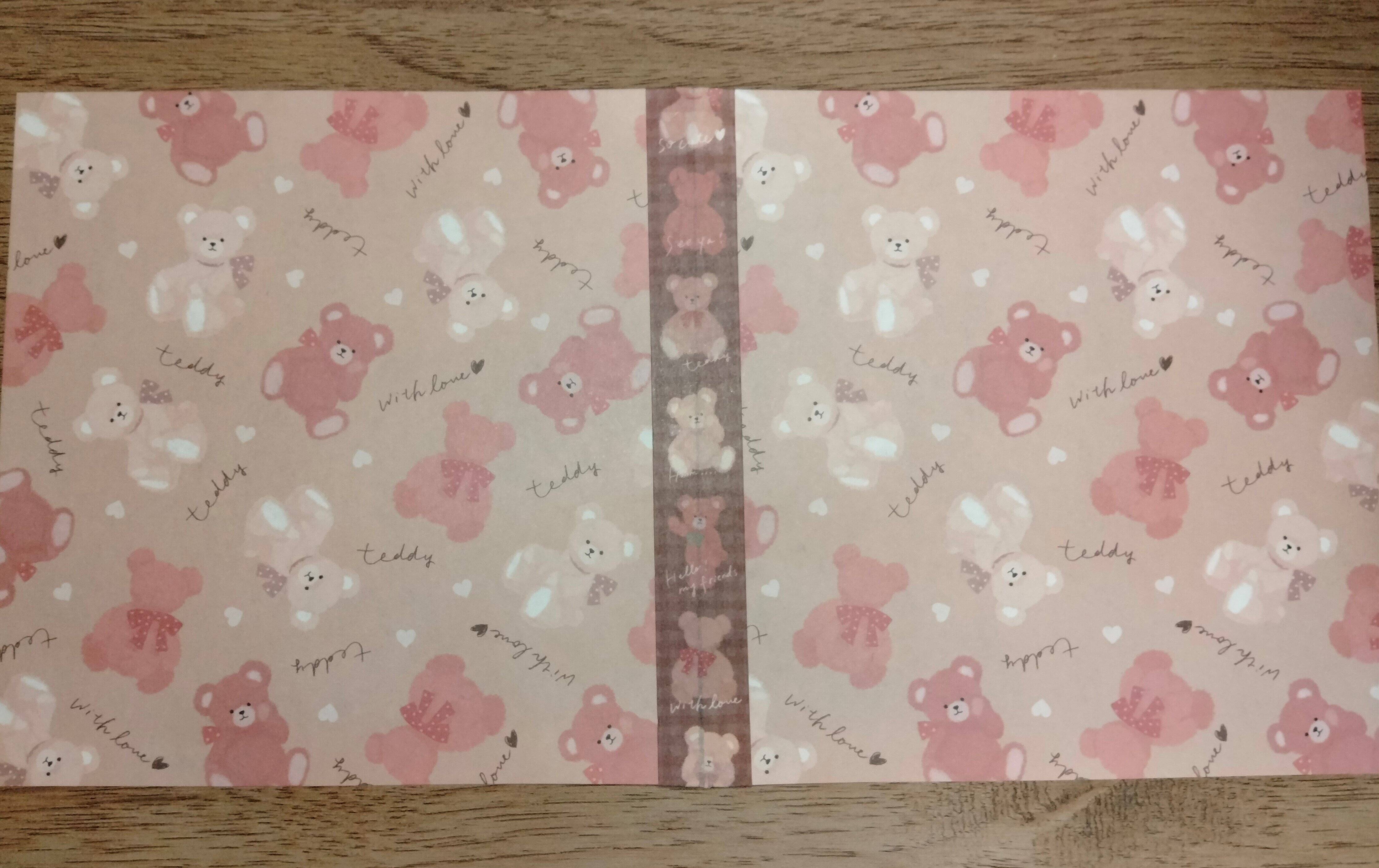 韓国で大流行中！ テディベア柄デザインペーパーがセリアに！ 大容量でブックカバーなどに活用できる！