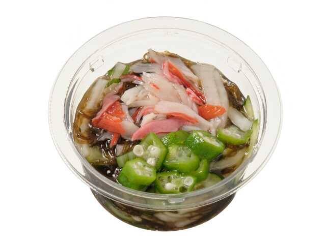 【セブン-イレブン】食事のバランスよくするあと一品！新作サラダ3選「沖縄県産太もずくとカニカマサラダ」は酸味と具材の食感を味わうヘルシーサラダ