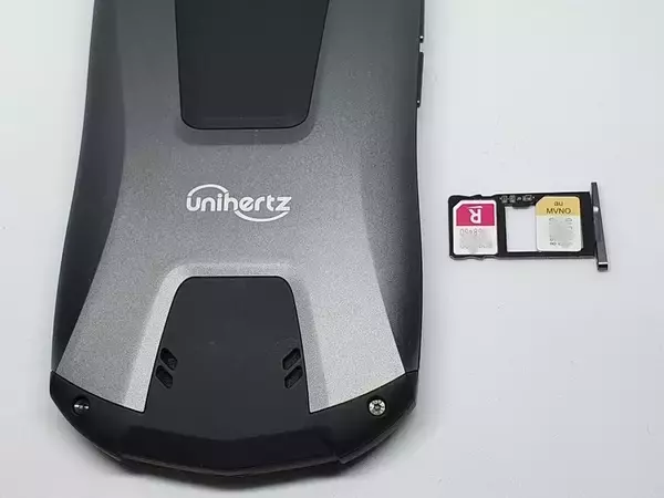 「スマホ料金を節約したい人必見！iPhoneユーザーにもおすすめの1GBまで無料で使える楽天モバイルとは？」の画像