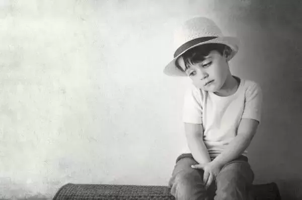 「4月のNISA記事5選：株価急落！NISAを途中でやめる残念な人、NISAで学費準備はアリ？、インデックスファンド成功の秘けつ」の画像