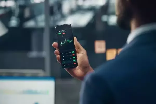 毎日株価を見ることはいいことか悪いことか