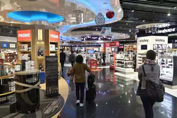 中国旅遊集団中免（チャイナ・ツーリズム・グループ・デューティーフリー）