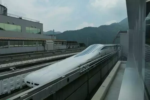 「【1997（平成9）年4月3日】山梨リニア実験線でのリニアモーターカー走行実験が開始」の画像