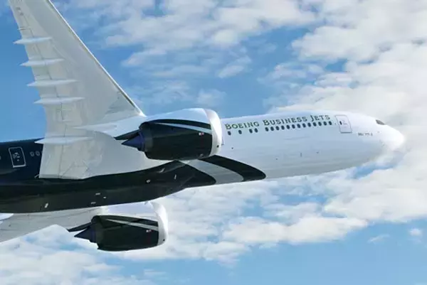 「世界二大旅客機メーカーのビジネス機」なぜ売れ行き鈍いのに販売続く？年0機発送でも“カタログ”落ちしないワケ