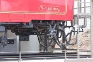 伝説の豪華寝台車両「夢空間」が完全復刻!? 東京の公園で車内を実見 “伝統のチャイム”も“厨房”もバッチリ！ 車内で食事提供へ