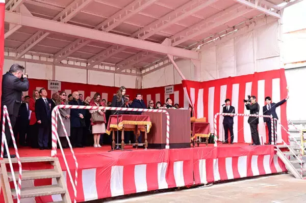 「約130年の歴史に幕「造船の横須賀」 日産工場の隣の住重造船所で“最終船” ただどう見ても「まだフネ作る気マンマン」なワケ」の画像