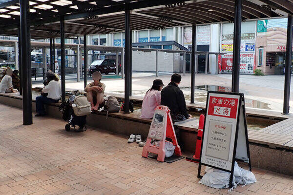 なぜ「熱海」がここまで人気なの？ 一体何がウケてるの？ 「廃れた昭和の観光地」からＶ字回復→ホテル開業ラッシュ…現地で見えた「独特な過ごし方」