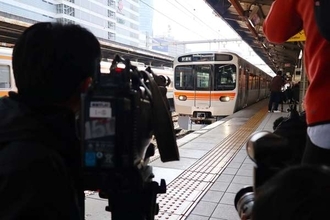 窓ガラスにも注目 JR東海の新型電車「315系」その性能とは