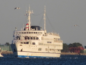 現役最古の客船「ロイヤルウイング」が5月引退 横浜で「ありがとうクルーズ」運航