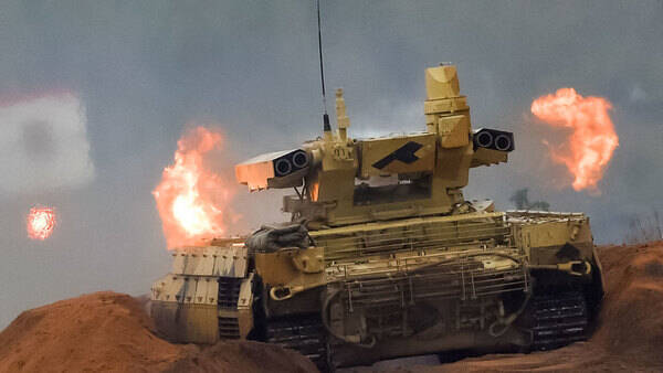 未来の戦車か先祖返りか？ 今後を占うかもしれないロシアのBMPT「ターミネーター」